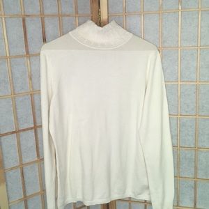 Vintage Cream Knit Turtleneck Sweater